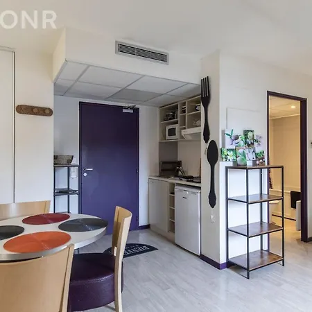 Grand 4 Personnes Bien Place Gare , Sanctuaire ,centre * ルルド