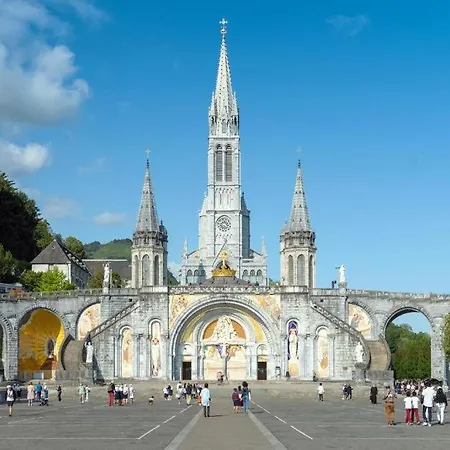 아파트 Grand 4 Personnes Bien Place Gare , Sanctuaire ,centre