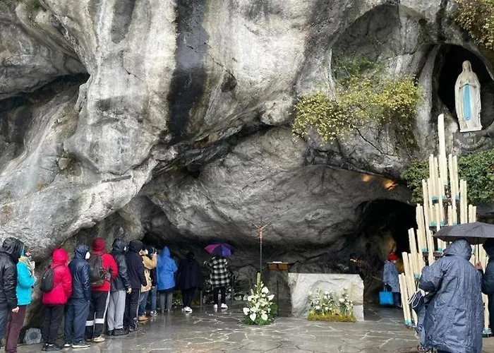 아파트 Grand 4 Personnes Bien Place Gare , Sanctuaire ,centre